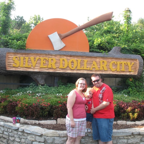 Meet your Posher, Candice - Picture 1 of 1